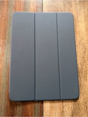 Apple Smart Folio Case for iPad Pro 11”
